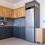 Nas 4* אלאניה
